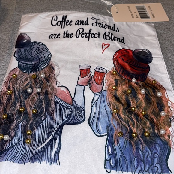 NWT- “EMME JORDAN” Embellished T-Shirt Size Small. - Picture 3 of 7